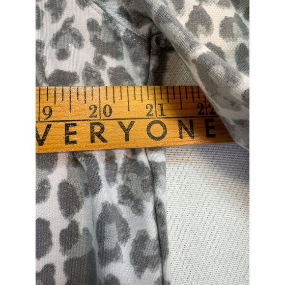 Tahari Womens Knit Sweater Top M Leopard Print Long Sleeve Casual - Picture 6 of 10